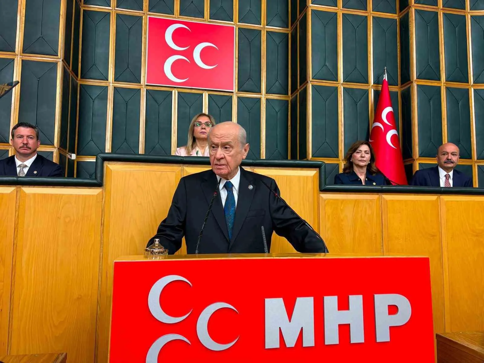 MHP Genel Başkanı Bahçeli: "Türkiye Avrupa için bir seçenek değil, içine düştüğü kuyuya uzanan güvenli halattır"
