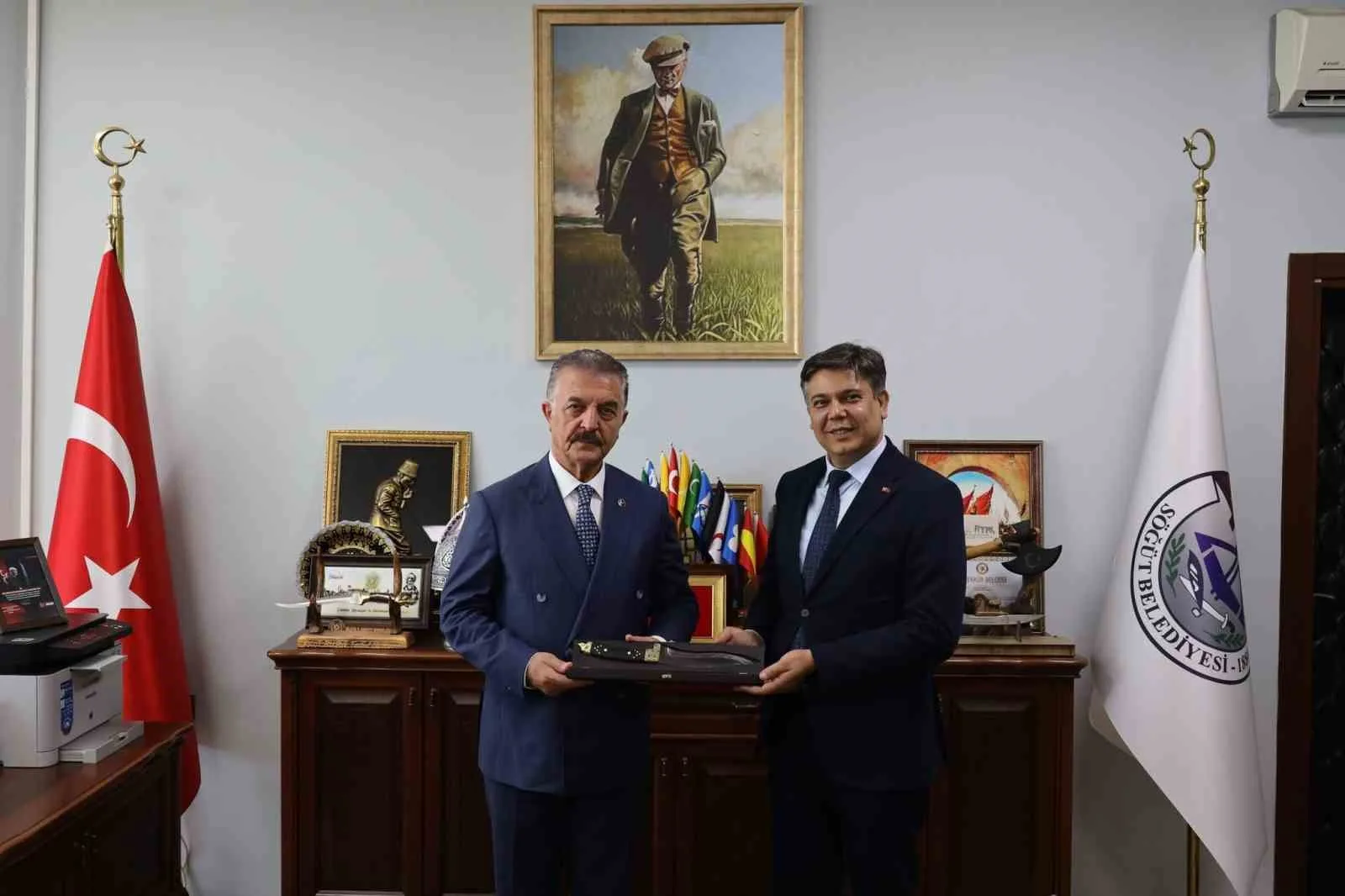 MHP Genel Sekreteri Büyükataman Söğüt’te temaslarda bulundu