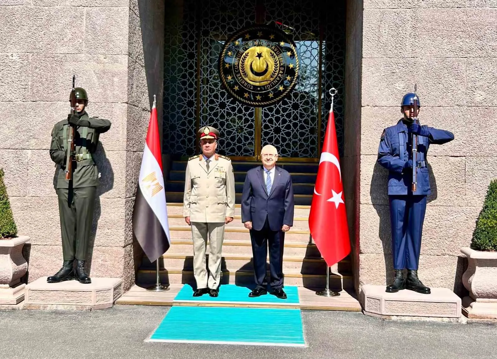 Milli Savunma Bakanı Güler, Mısır Silahlı Kuvvetler Başkomutanı Zaher ile görüştü
