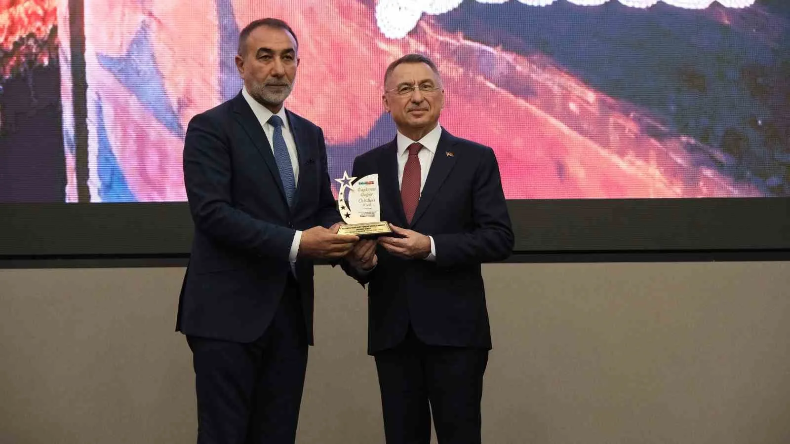 Mustafa Düger’e "Yerel Kültürü Yaşatma Hizmet Ödülü"