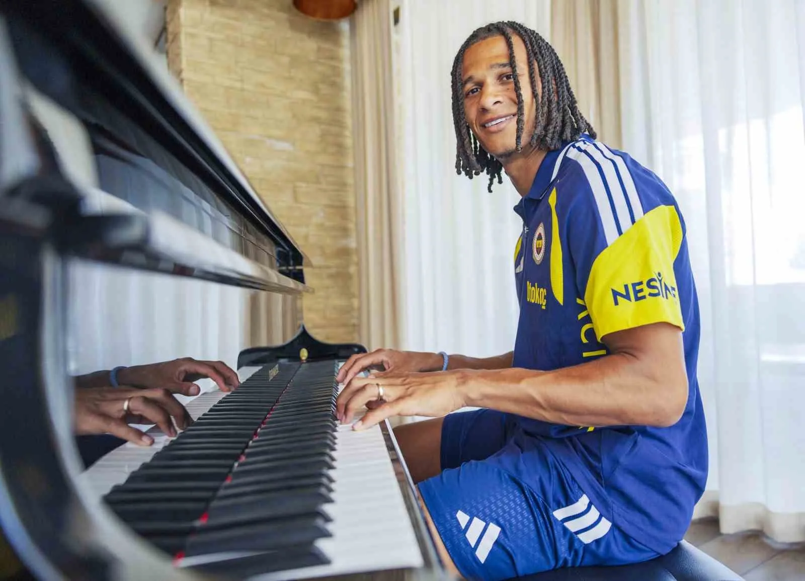 Nathan Ake: "Buraya gelmek benim için kolay bir karar oldu"