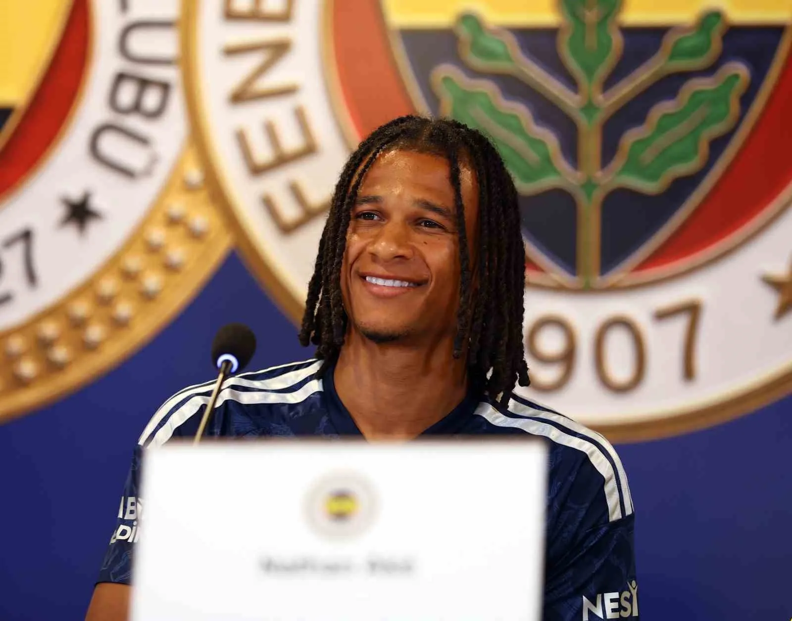 Nathan Ake: "En önemlisi negatif durumda bile pozitif kalmak"