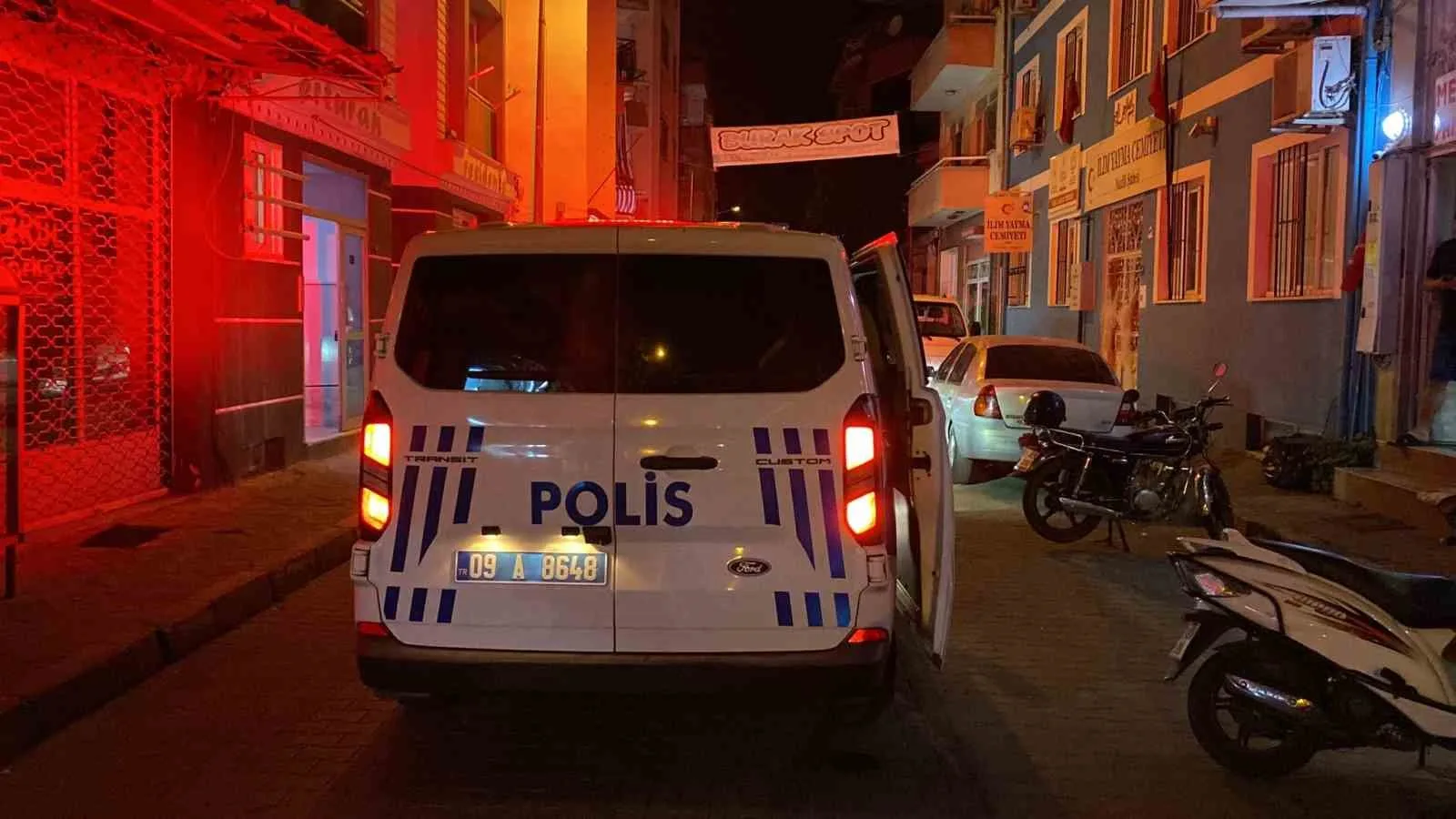 Nazilli’de bıçaklı kavga, kolundan yaralanan genç hastaneye kaldırıldı