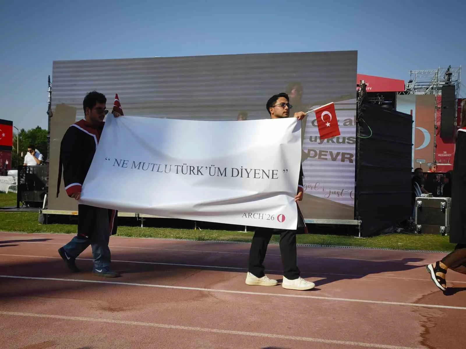 ODTÜ Rektörü Prof. Dr. Yozgatlıgil: "Dünyanın ilk 100 üniversitesi arasına girme hedefi olan bir üniversite olmaktan çok mutluyuz"