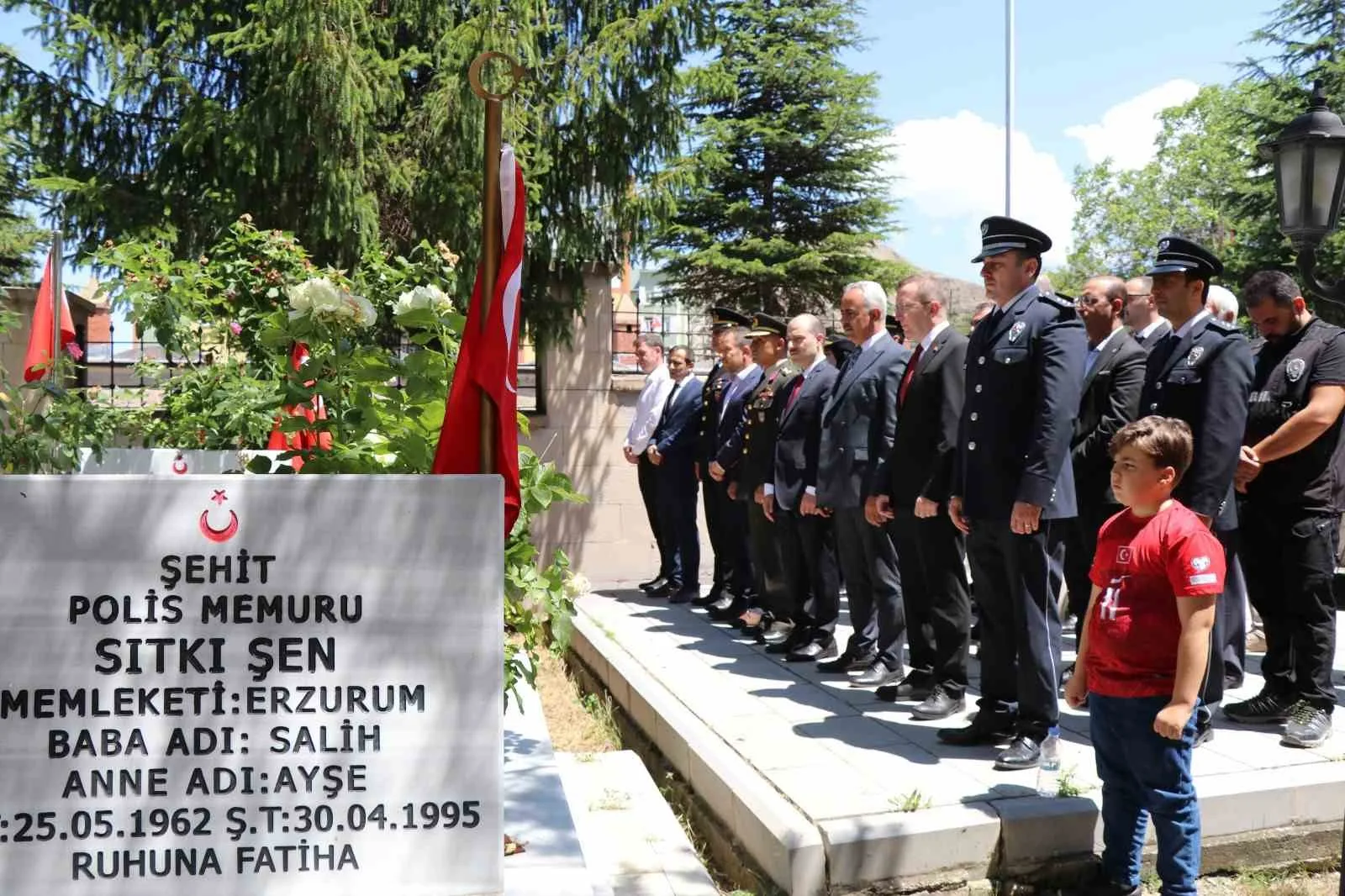 Oltu’da 15 Temmuz Şehitleri dualarla anıldı