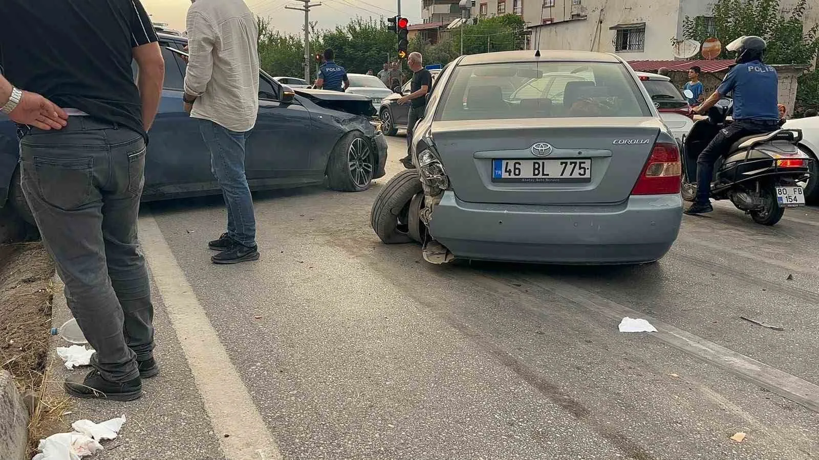 Osmaniye’de zincirleme trafik kazası: 2 yaralı