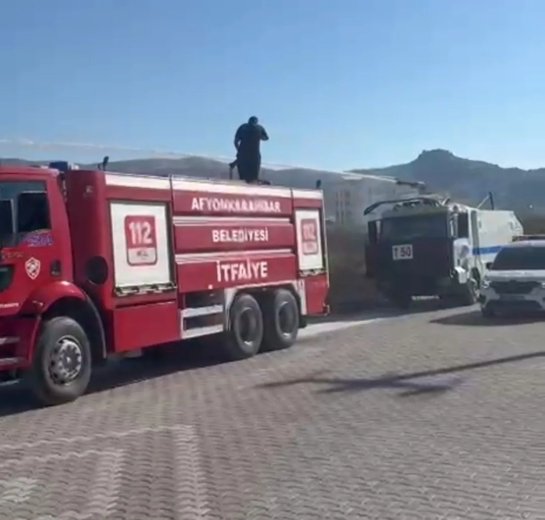 Otluk alandaki yangın TOMA’ların da müdahalesiyle söndürüldü