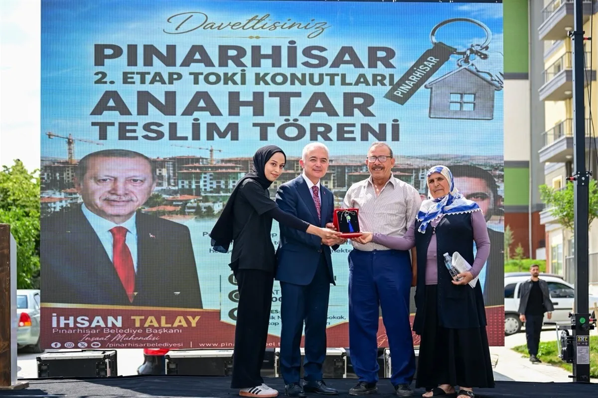 Pınarhisar’da TOKİ sevinci: Anahtarlar hak sahiplerine teslim edildi