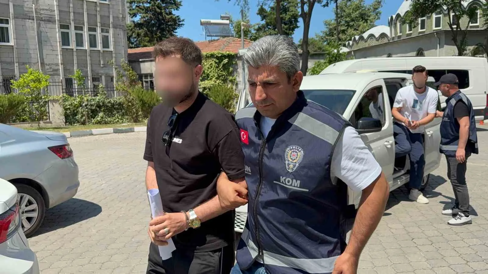 Samsun’da 1 milyonu aşkın kaçak makarona 2 gözaltı