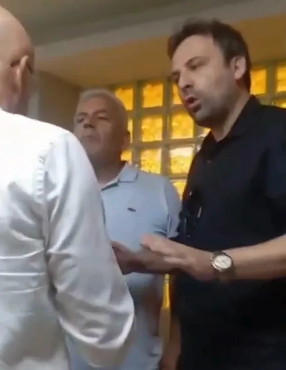 Samsun’da CHP İl Başkanlığı’nda ’devir-teslim’ gerginliği
