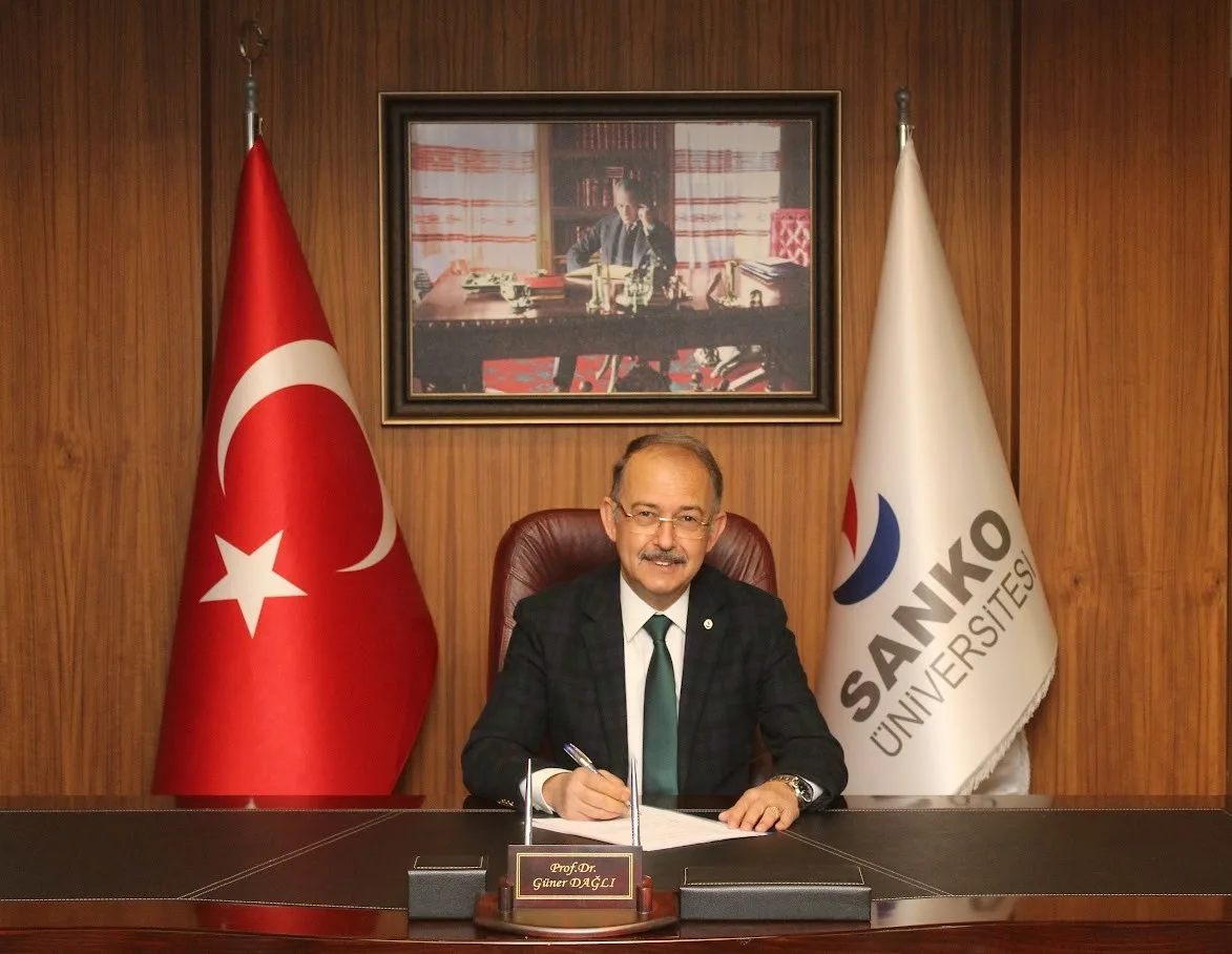 SANKO Üniversitesi Rektörü Prof. Dr. Dağlı: "15 Temmuz, milletimizin devletine, vatanına ve milli iradesine sahip çıkma kararlılığını tüm dünyaya gösterdiği unutulmaz bir gündür"