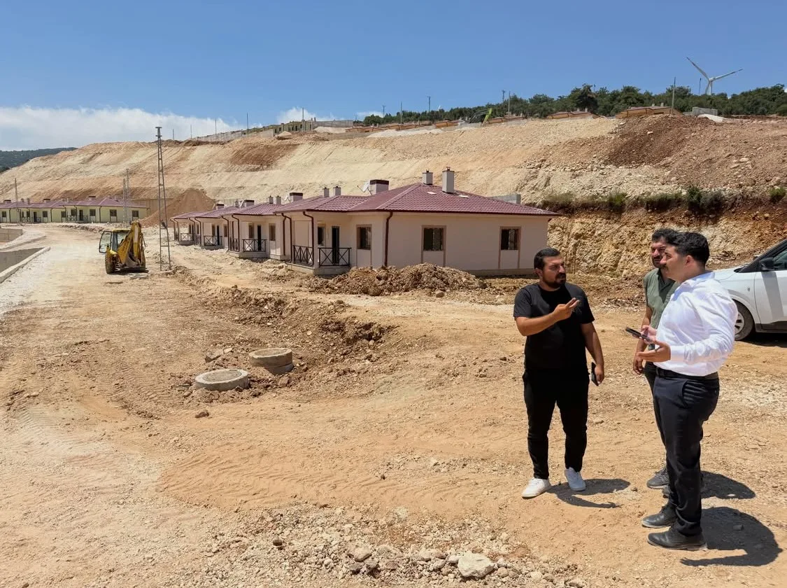 Şenköy’de afet konutları tamamlanma aşamasına geldi
