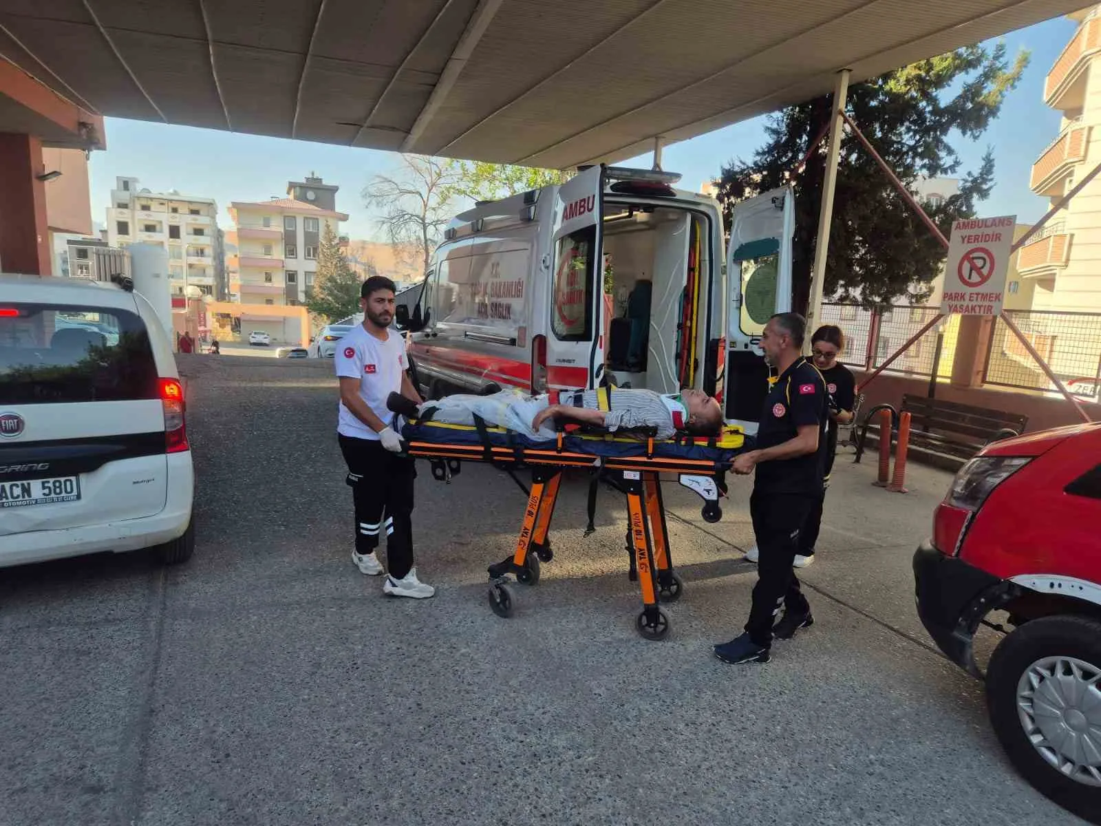 Şırnak’ta otomobil şarampole yuvarlandı: 3 yaralı