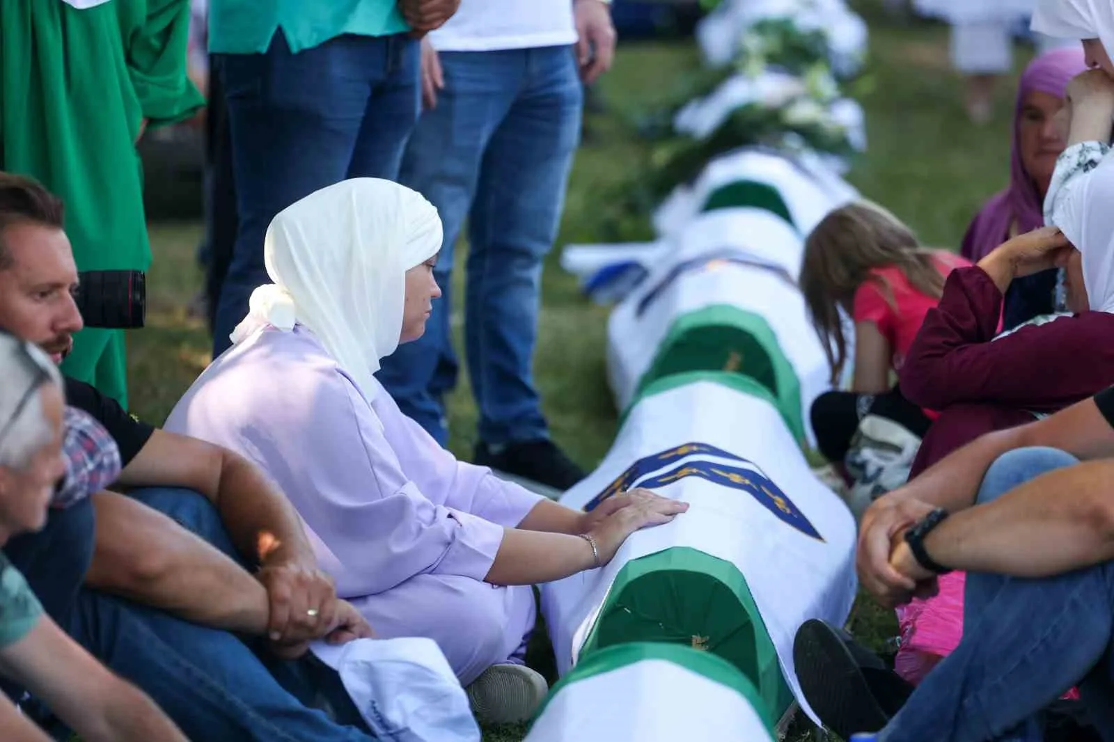 Srebrenitsa Soykırımının 31. yıl dönümü: 10 cenaze daha toprağa verildi