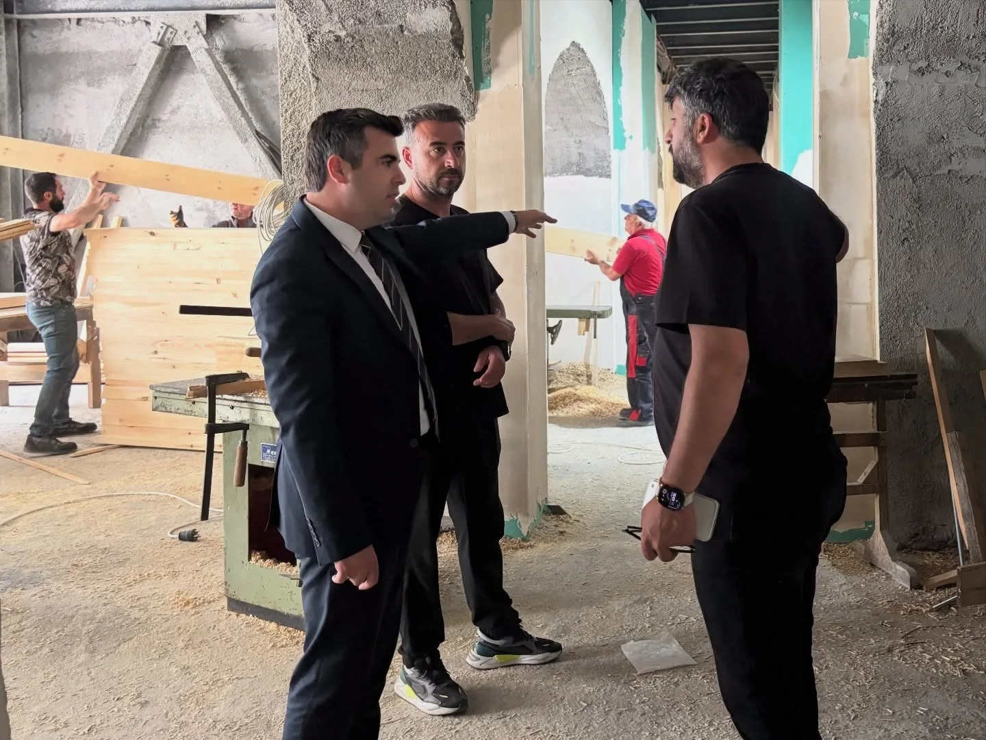 Susuz’da yeni Hükümet Konağı restorasyonu sürüyor: Kaymakam Öztürk çalışmaları yerinde inceledi