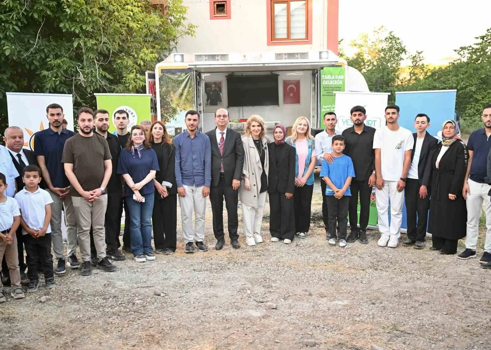 "Tarladan geleceğe" projesi Yeşilyurt’ta hayata geçti