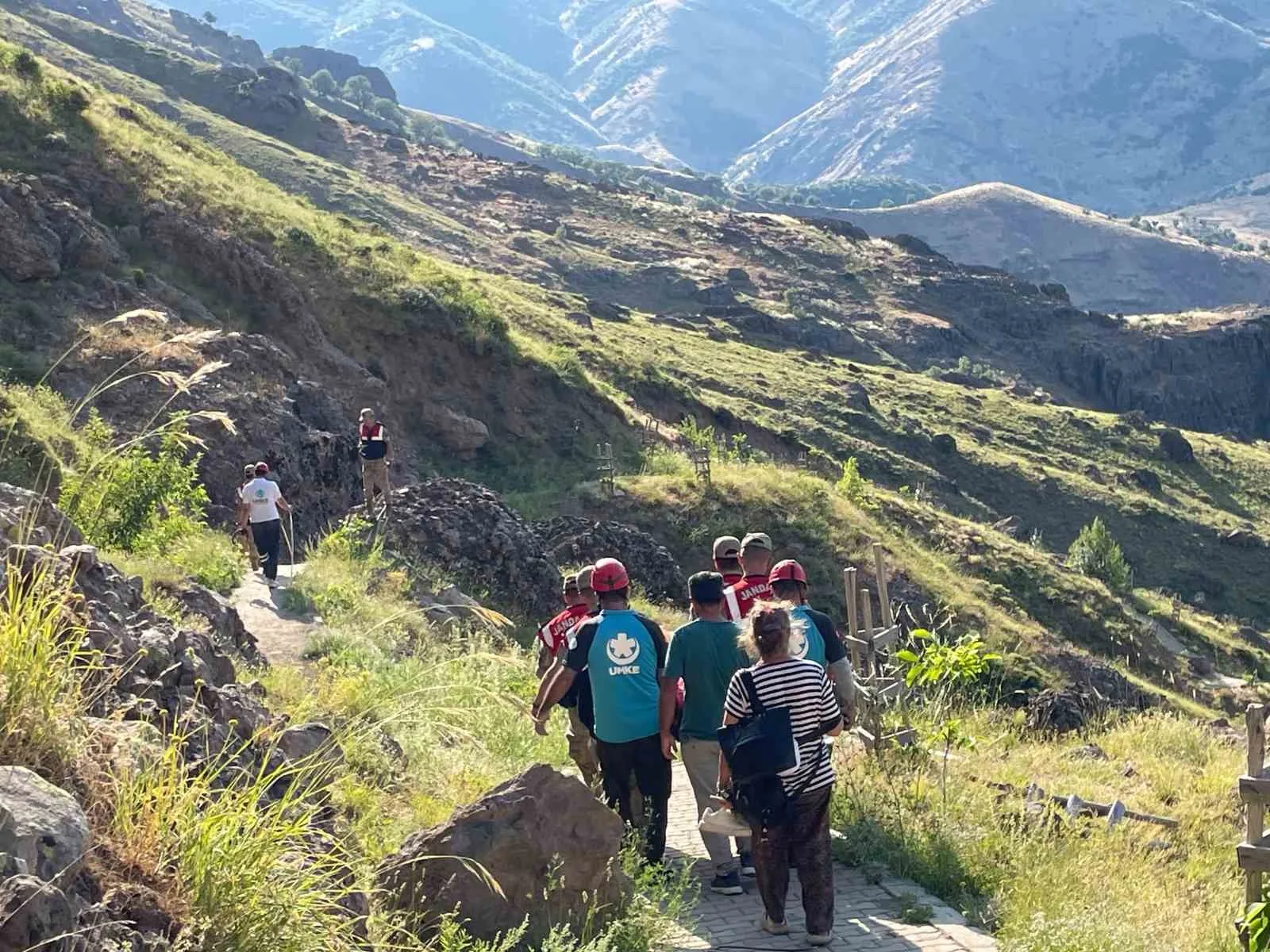 Tunceli’de yaralanan kadın ekiplerin müdahalesiyle kurtarıldı