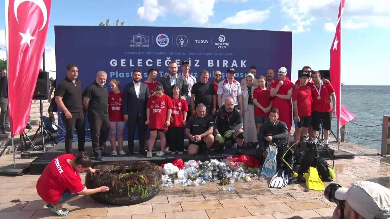 Üsküdar’da dalgıçlar ve özel sporcular deniz temizliği için buluştu
