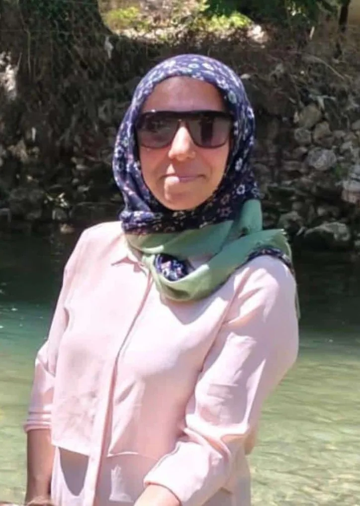Uykudaki eşini iple boğup öldürdü