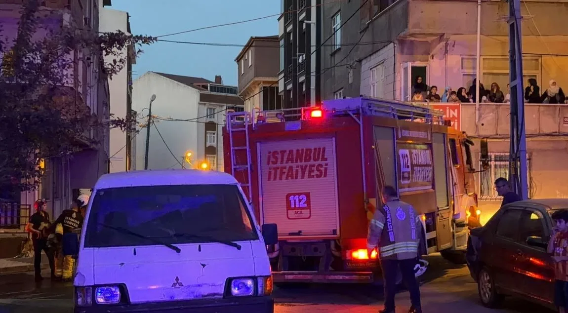 "Uzaklaştırma kararı bulunan eşin, havalandırma boşluğundan girerek evi ateşe verdiği" iddiası