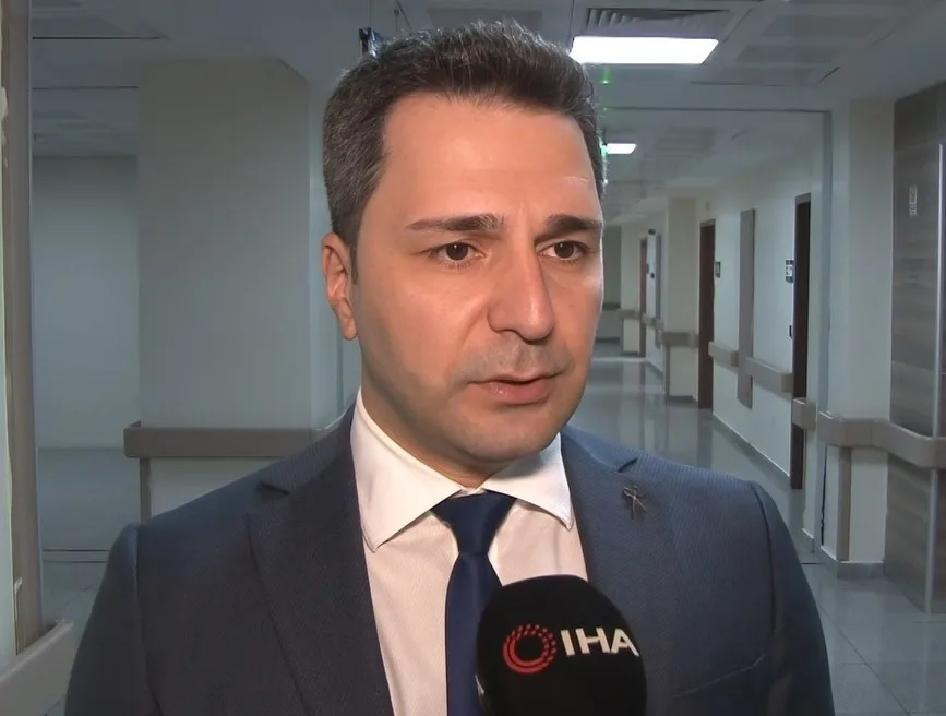 Uzmanlardan ’Dış kulak yolu enfeksiyonu’ uyarısı: "Başvuruları 2-3 kat artırdığını görüyoruz"