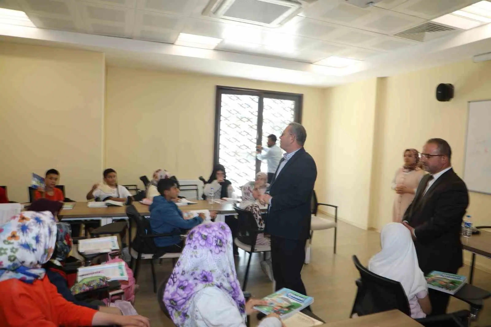 Vali Ziya Polat’tan Yaz Kur’an Kursu ziyaret!