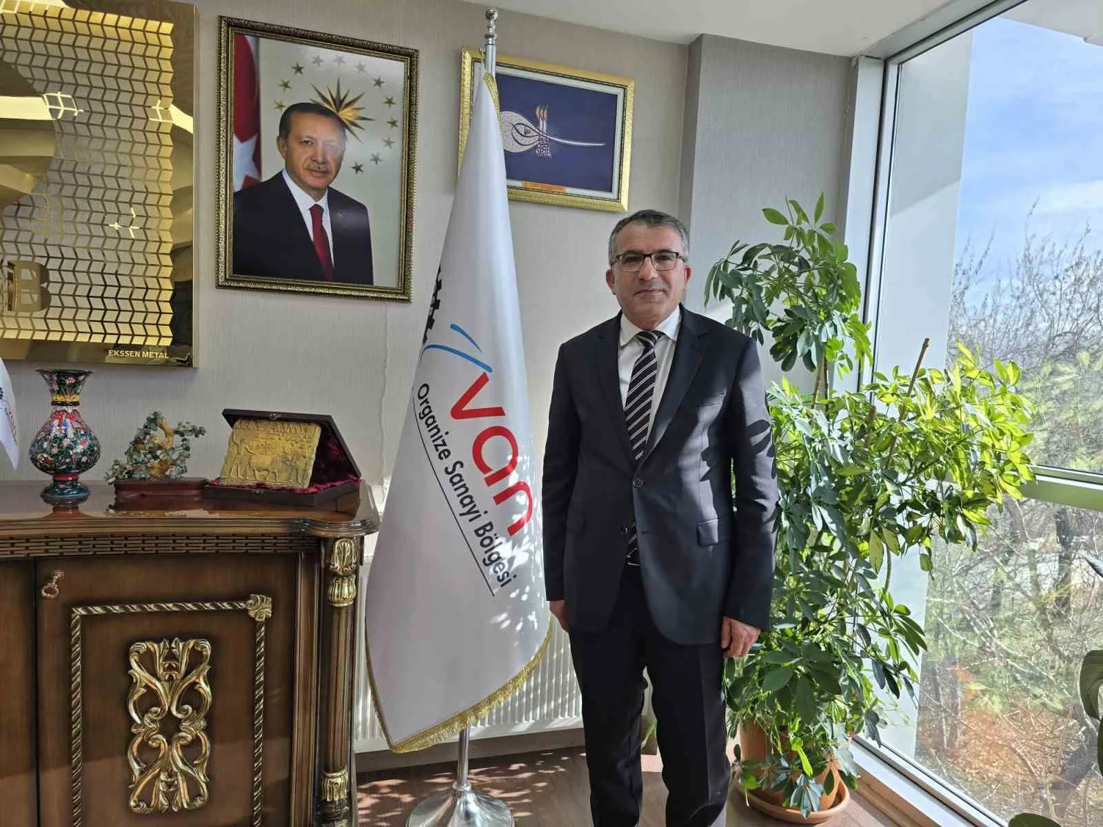 Van OSB Başkanı Memet Aslan’dan sınır kapısı çağrısı: "Gelincik ve Çilli kapıları bölge sanayisi için hayati önem taşıyor"