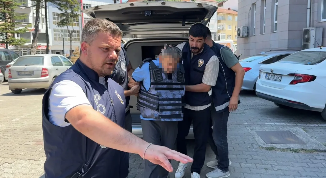 Yardım için polise koşan çocukların çabası annelerini kurtarmaya yetmedi